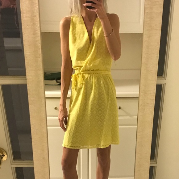 NWT yellow floral embroidered wrap dress - Picture 3 of 3
